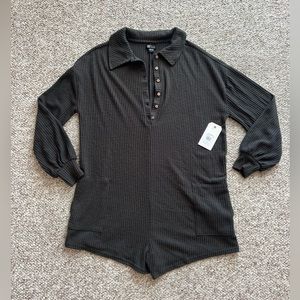Billabong Relax All Day Romper! New with tags!